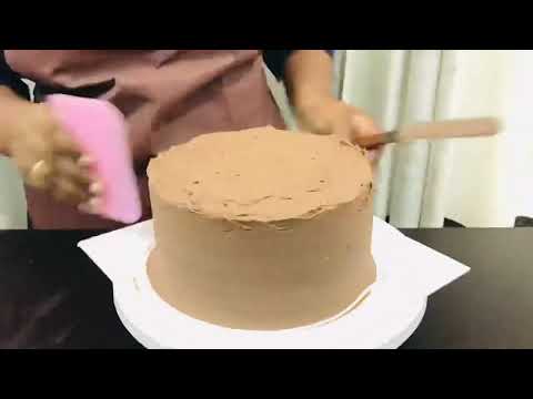 Quick and simple decoration in chocolate