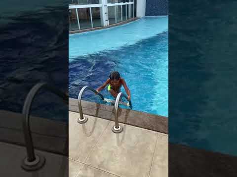 Mergulhos Radicais na Piscina