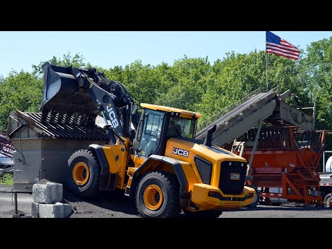 MaineDOT testimonial: JCB 437 and JCB 457 wheel loaders