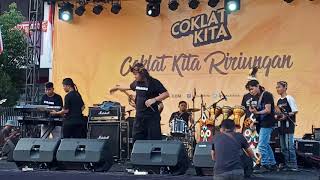 Download lagu IWAN FALS & SAUNG JABO - KUDA LUMPING COVER BY (LENTERA PANULUH ) mp3