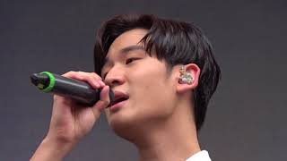 (20180121)Eric周興哲 - 黏黏 feat.許瑋甯 The Way You Make Me Feel  《如果雨之後》全台唯一簽唱會-西門町 台北聯合醫院廣場 C0091