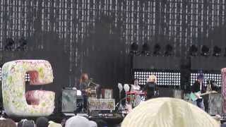 Grouplove - &quot;Spun&quot; @ Coachella 2014