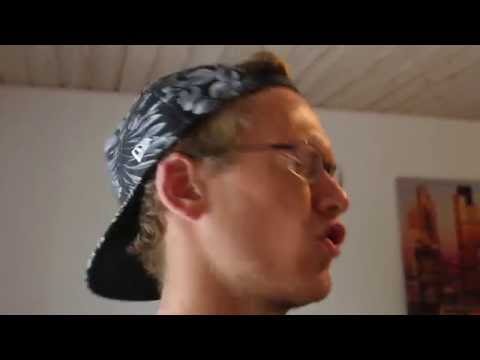 [Vlog] Skal vaske tøj for første gang xD