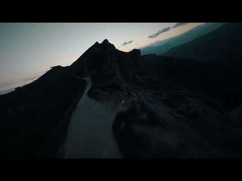 Secret – An Emotional Epic by Florian Bur