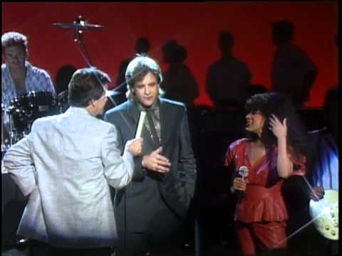 Dick Clark Interviews Eddie Money - American Bandstand 1986