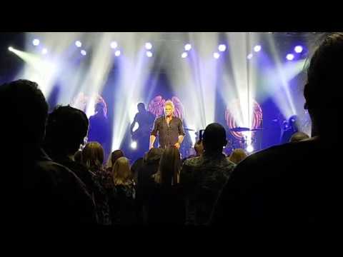 Jon Stevens performing Heaven On Their Minds and Everything's Alright with Kate Ceberano 04/08/2017