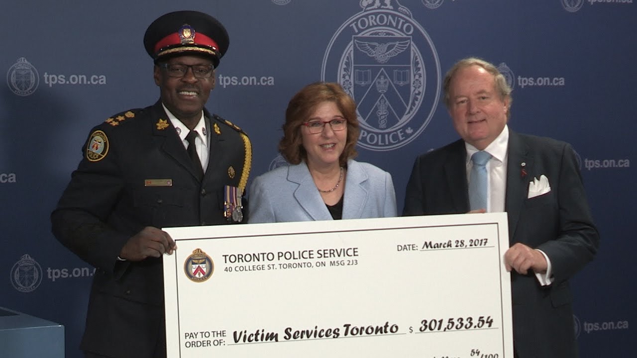 Chief's Gala Raises Over $300,000 for Victim Services Toronto