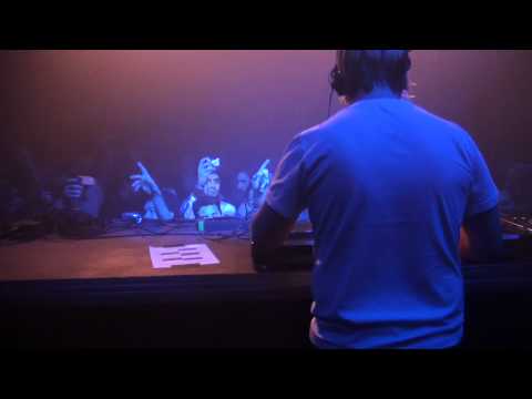 Super8 & Tab playing My Enemy (Rank 1 Remix) @ Luminosity Before The Energy 18-02-2011