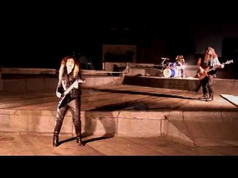 BLOOM OGM - SUB-WORKING CLASS HEROINE (Official Video)