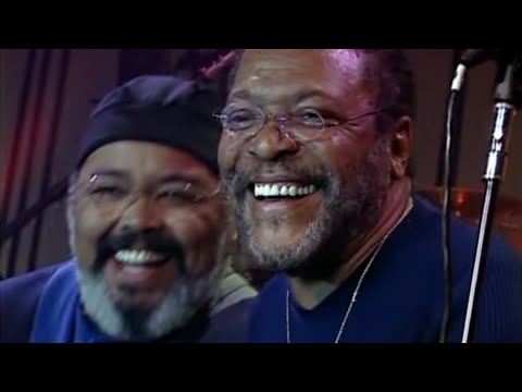 Jorge Aragão - Pot-Pourri: Devagar miudinho / Casa de bamba (ft. Martinho da Vila, Fundo de Quintal)