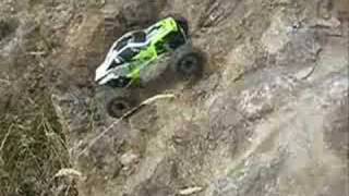 preview picture of video 'ax10 scorpion rock crawler'