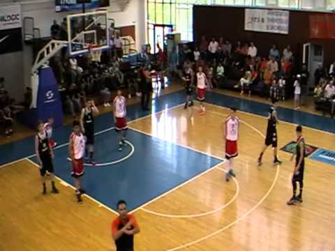 BC Slam Bucuresti - U Mobitelco Cluj