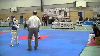 preview picture of video 'Efecan Akca Taekwondo Türk SV Bobingen TKD 13.12.14'