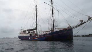 preview picture of video 'Leaving the Stahlratte at El Porvenir, San Blas, Panama 2006'