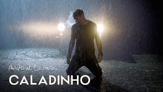 Kadr z teledysku Caladinho tekst piosenki Mickael Carreira