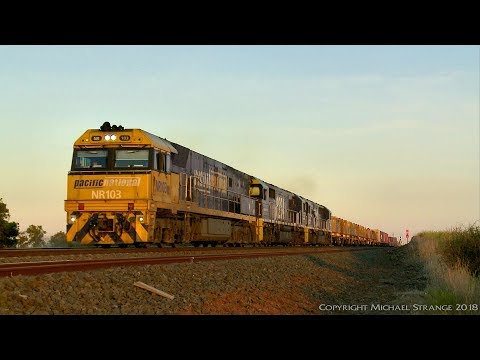 2MA5 Freight Train With Two 82 Class Diesel Locomotives (20/11/2017) - PoathTV Australian Railways