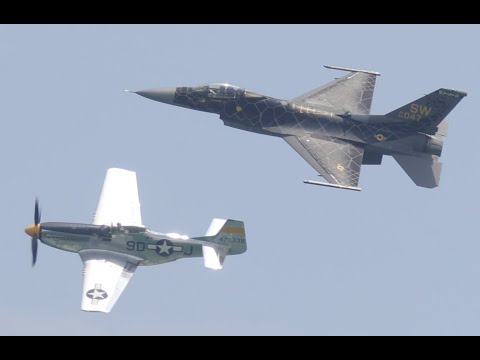 HD F16 & P51 Heritage Flight @ Miami Beach Air & Sea Show 2022 Airshow
