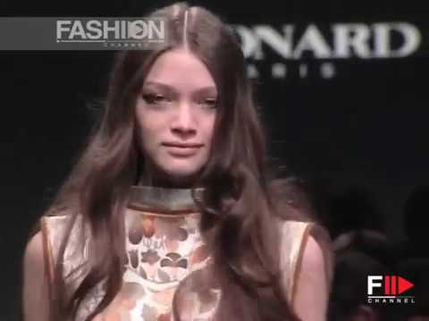 Fashion Show "Leonard" Autumn Winter 2007 2008 Pret a Porter Paris 1 of 3 by Fashion Channel