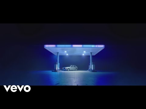 Grand Blanc - Surprise Party (Clip officiel)