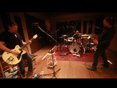 Phil X & The Drills No Woman Of Mine official vid