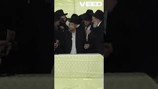 🔥היסטוריה! טיש נעילת חג השבועות של המנהיג מרן ראש הישיבה הרב שטיינמן בהיכל ישיבתו ארחות תורה