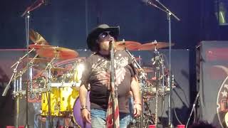 Colt Ford - Drivin&#39; Round Song - Live 2019