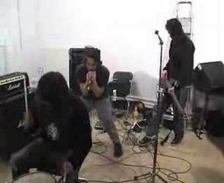 Grey Skull, Live at The Recyclart, Part 1