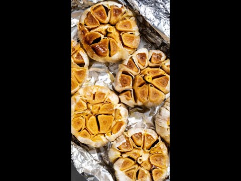 Garlic Peeling Hack 🧄