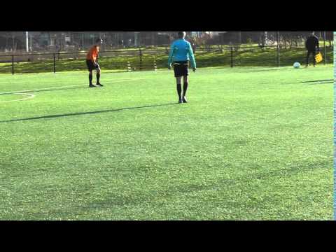 16 jan 2016 VV De Meern A2 - JSV Nieuwegein A2 com 6-1 Goed weggekopt
