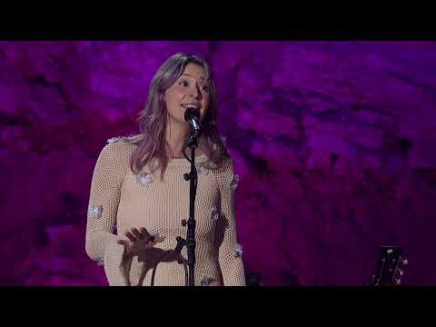 Lindsay Lou on The Caverns Sessions, "Love Calls"