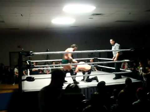Tony Baroni vs Scott Steel - VIPW