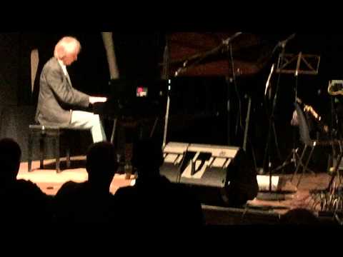 Fonderia Delle Arti in Roma esibizione al pianoforte