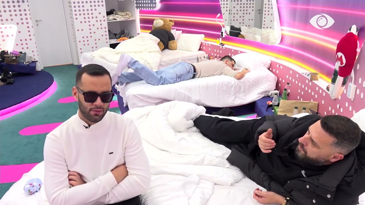 Më shpërtheu telefoni nga mesazhet/ Miri i rrëfehen Stenaldos për ndarjen nga jeta të Dr.Florit