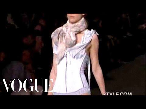 Fashion Show - Louis Vuitton: Spring 2007 Ready-to-Wear