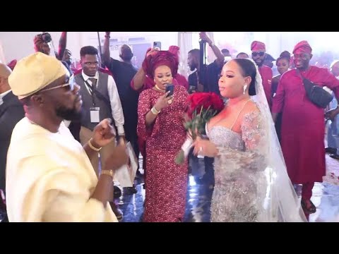 GLITZ AND GLAMOUR AT KUBIS DAUGHTER WEDDING IN LAGOS