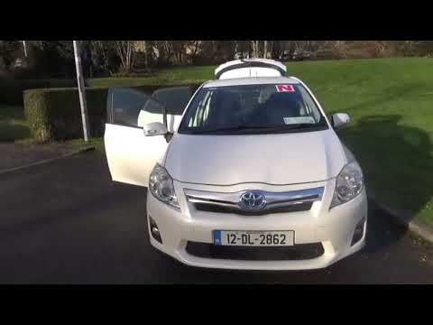 Toyota Auris 2012 - Image 2