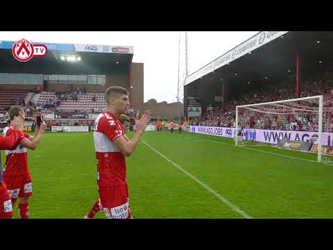 Applaus na KV Kortrijk - Club Brugge