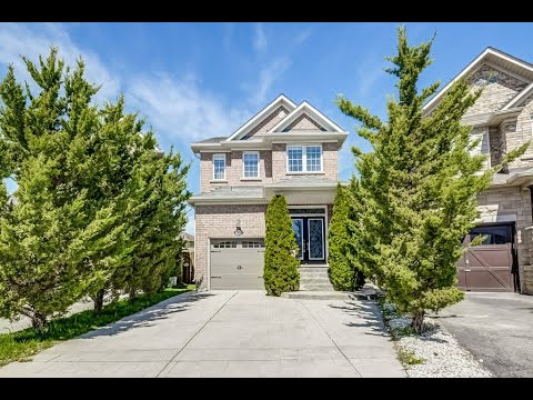 223 Venice Gate Dr, Vaughan, ON