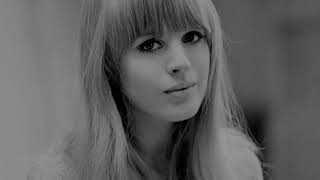 Scarborough Fair  MARIANNE FAITHFULL  (with lyrics)