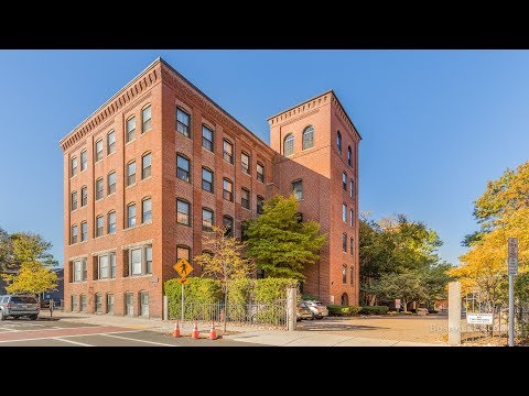 50 Rantoul St, Unit 305, Beverly MA - Christina Frost,  - Tel 978-766-3467