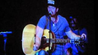 KIP MOORE - My Baby&#39;s Gone LIVE 3/31/16