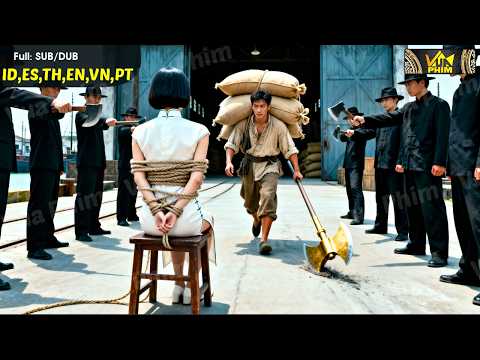 Loader with Ultimate Martial Arts Saves Young Lady from Thugs, Secret War God Secretly Loves Her