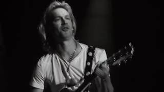 Pearl Jam - Black w/Bronson Arroyo - Fenway (August 5, 2016)