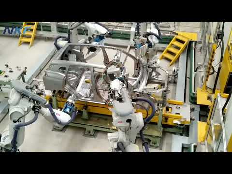 🤖ABB robots are used for automated spot welding of automobile body-in-white.