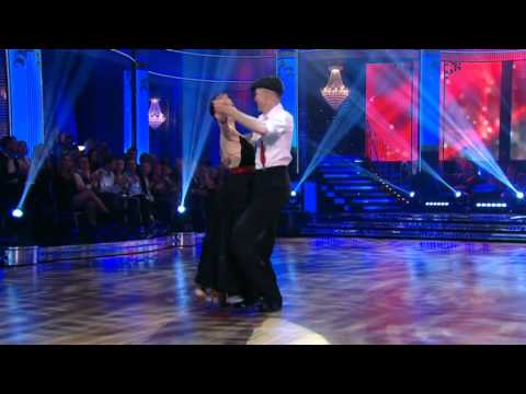 Tony bjuder upp: Tomas i en slowfox - Let's Dance (TV4)