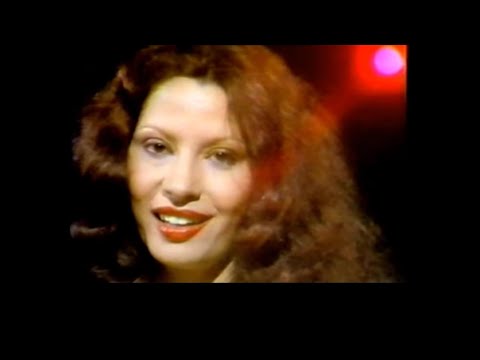 “Canto Das Três Raças” - Clara Nunes (Portuguese & English subtitles)