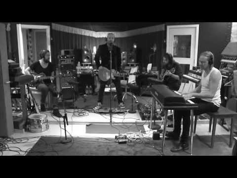 David Myhr - I love the feeling (official video) - theme song Montazamis med vänner