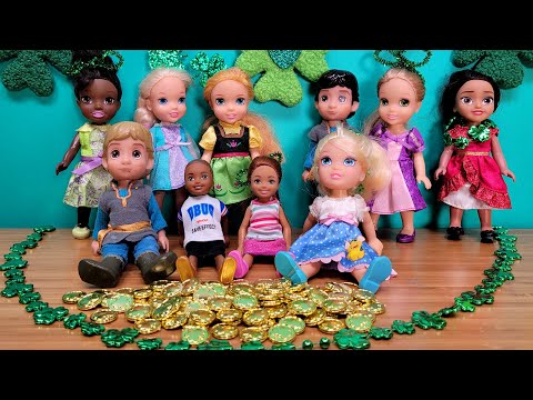 St. Patrick's Day 2024 ! Elsa & Anna toddlers - school fun - Barbie dolls