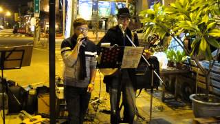 【南部街頭藝人俱樂部】 PoPo、葉雪 《陶喆 - 月亮代表誰的心》in 小漁村