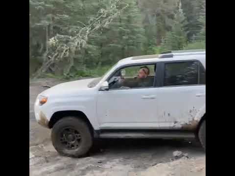 toyota 4runner playing  in mud #4Runner #mud  #toyota